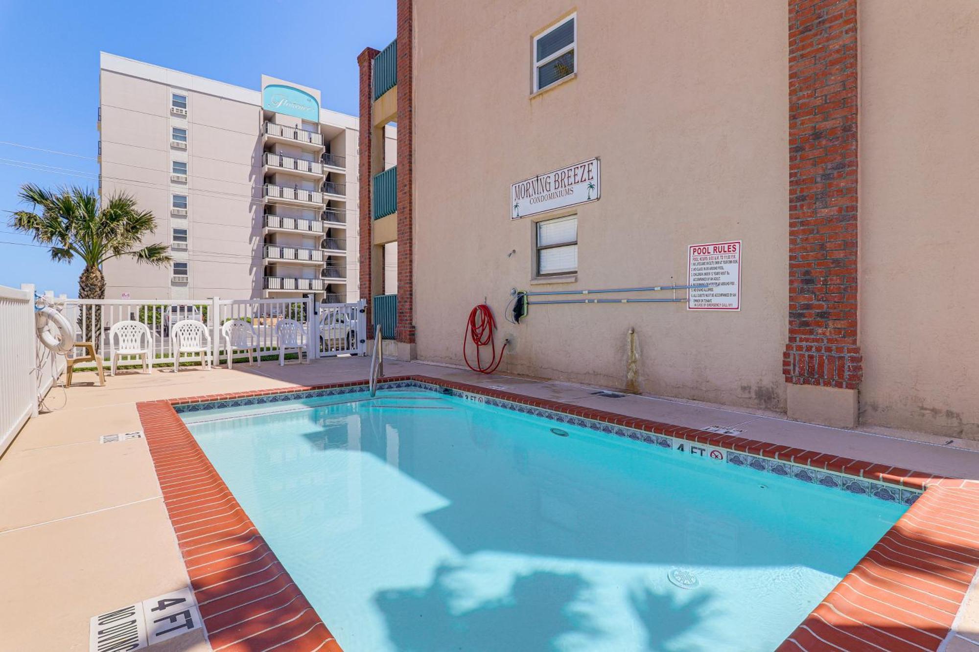 Luxe South Padre Condo With Pool - Walk To Beach! South Padre Island Kültér fotó